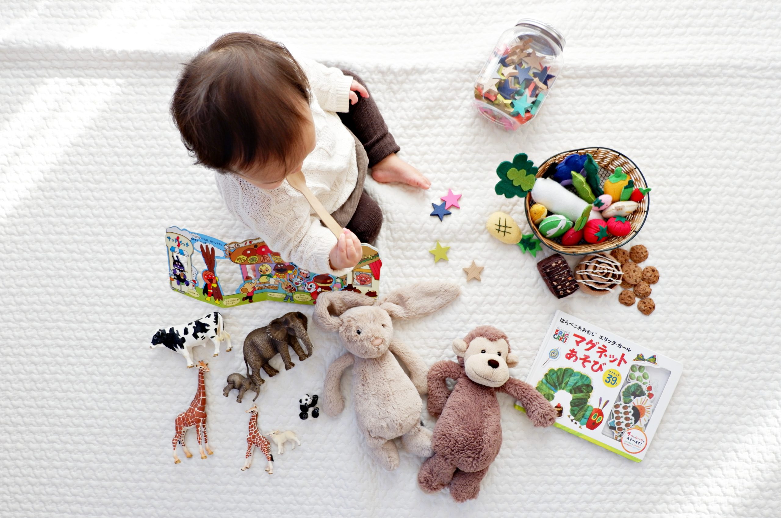 5 Must-Have Toys for Language Development (0-12 month-olds)